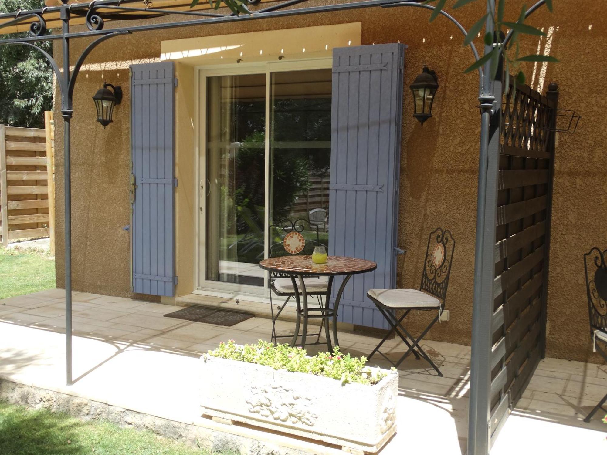 Gites En B&B Le Clos De La Cerise Châteauneuf-du-Pape Exterior foto