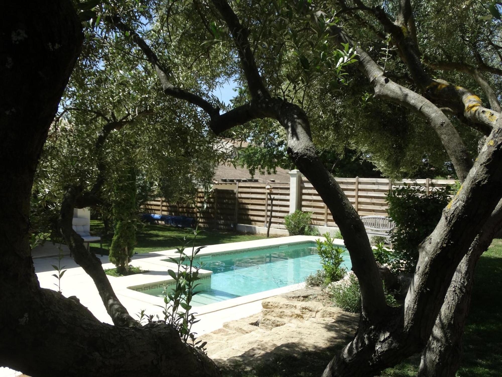 Gites En B&B Le Clos De La Cerise Châteauneuf-du-Pape Exterior foto